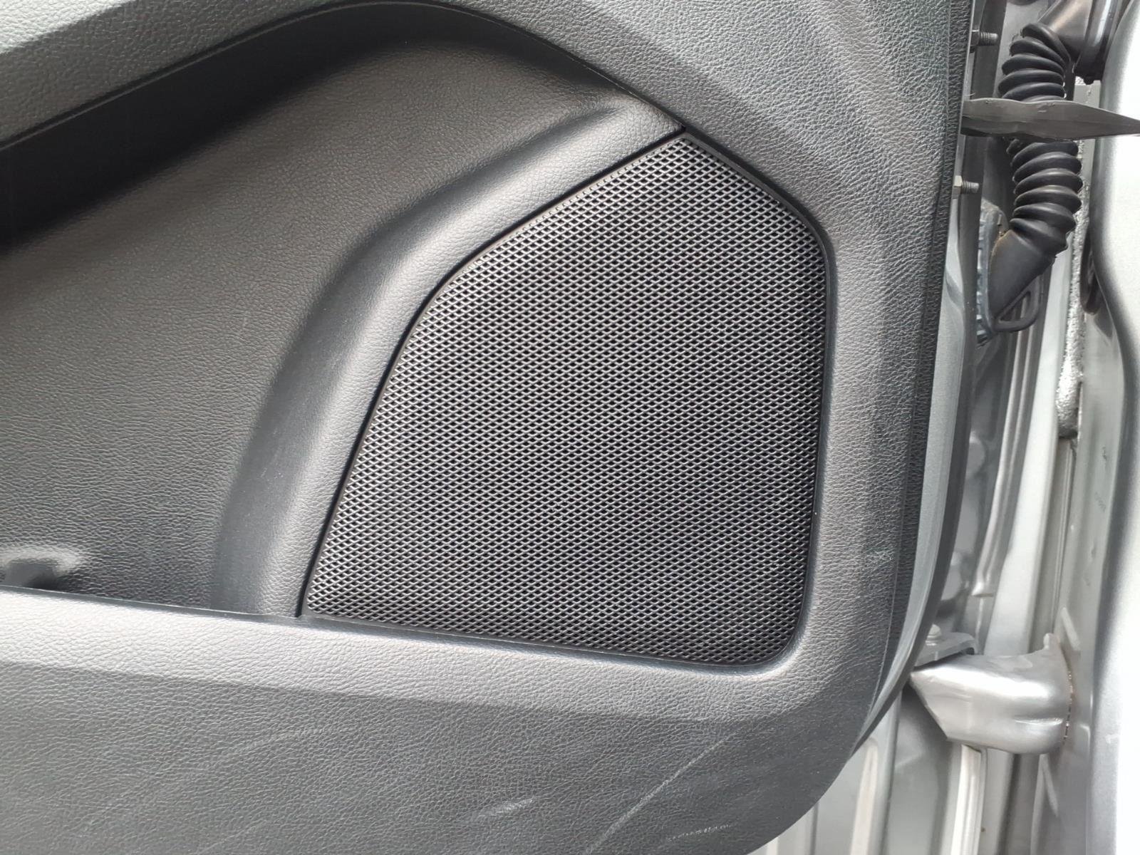 Used 2024  Ford SEL image 6