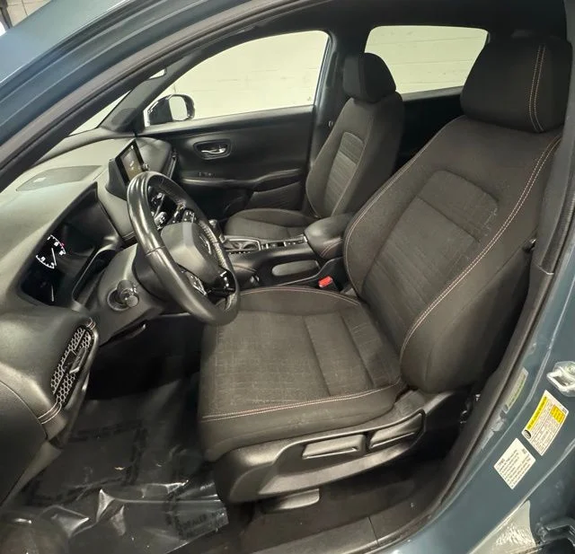 Used 2023  Honda Sport image 12