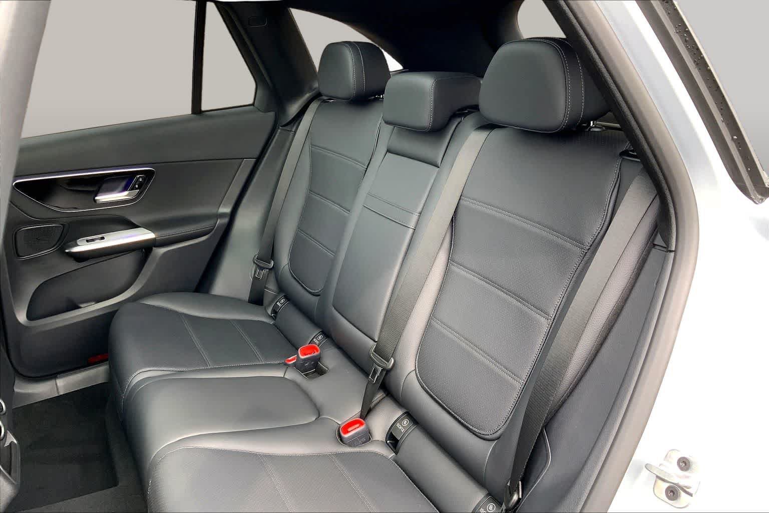 New 2026 Cirrus Silver Metallic Mercedes-Benz GLC 300 image 13