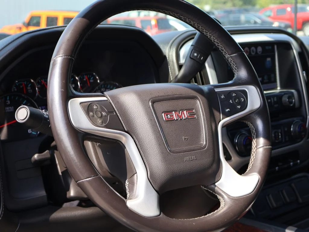 Used 2018 Black GMC SLT image 24