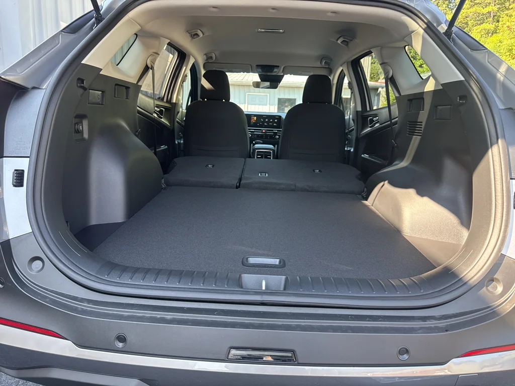 New 2026 Steel Gray Kia LX image 16