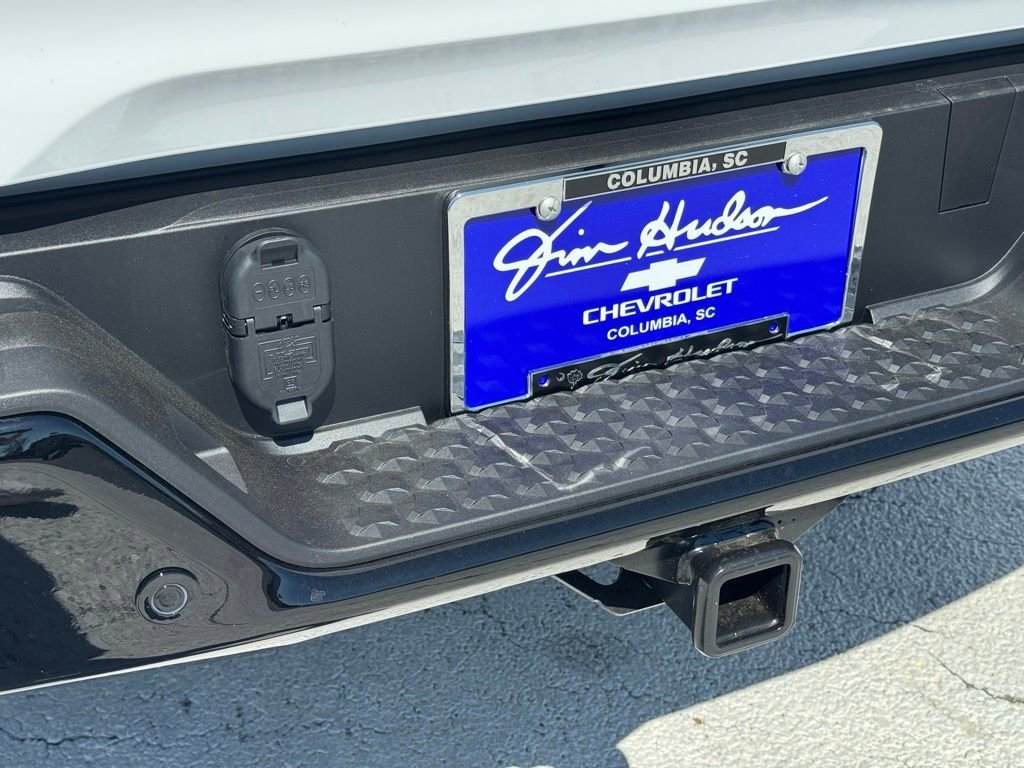 New 2026 Summit White Chevrolet Trail Boss image 15