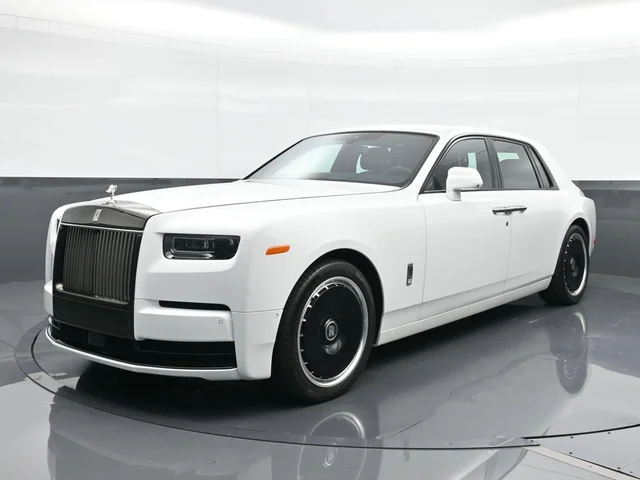 2025 Rolls-Royce Phantom 