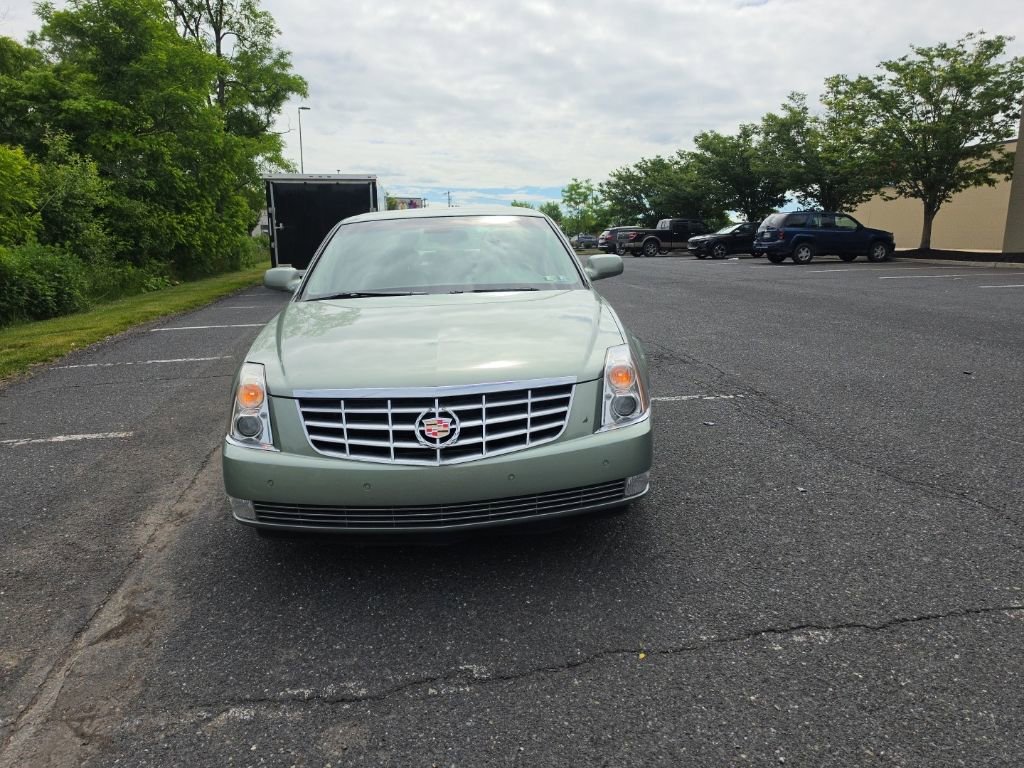 Used 2006 Green Silk Cadillac w/1SD image 2