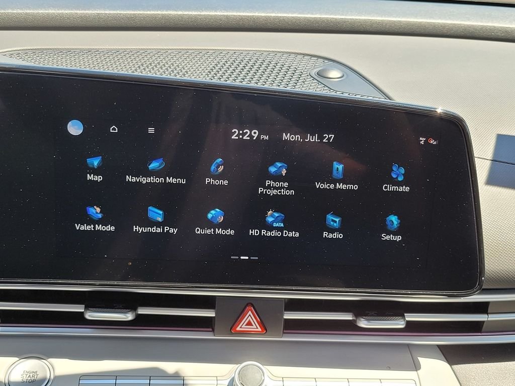 Used 2025 Black Hyundai Limited image 19