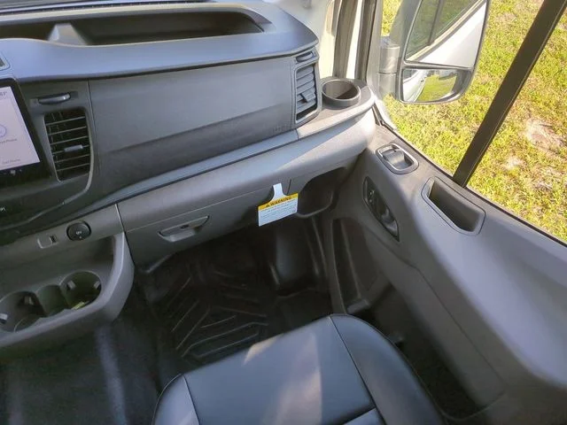 New 2026 Oxford White Ford Cargo Van image 16
