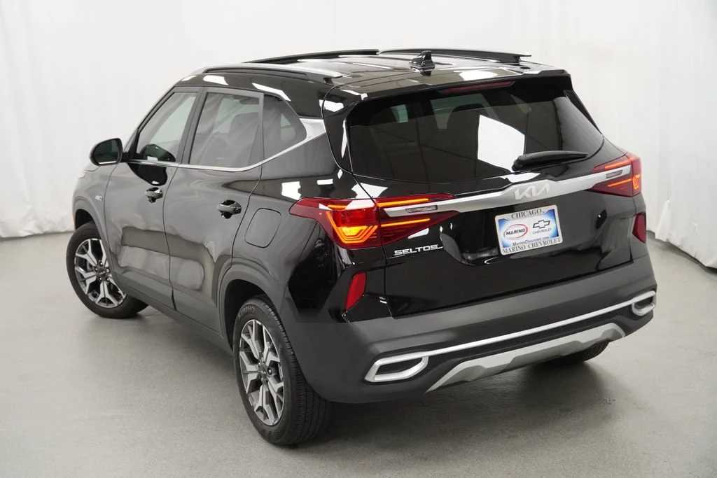 Used 2023 Black Kia EX image 38