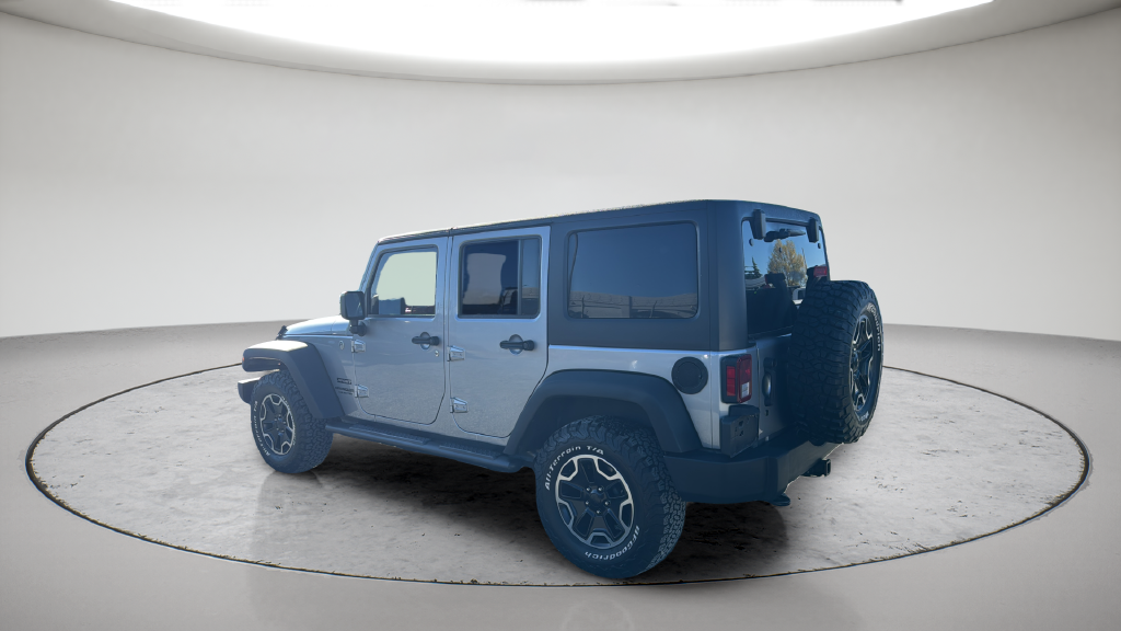 Used 2013 Silver Jeep Unlimited Sport image 12