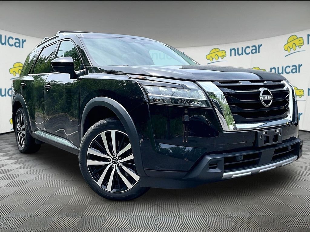 2023 Nissan Pathfinder Platinum 4WD's photo