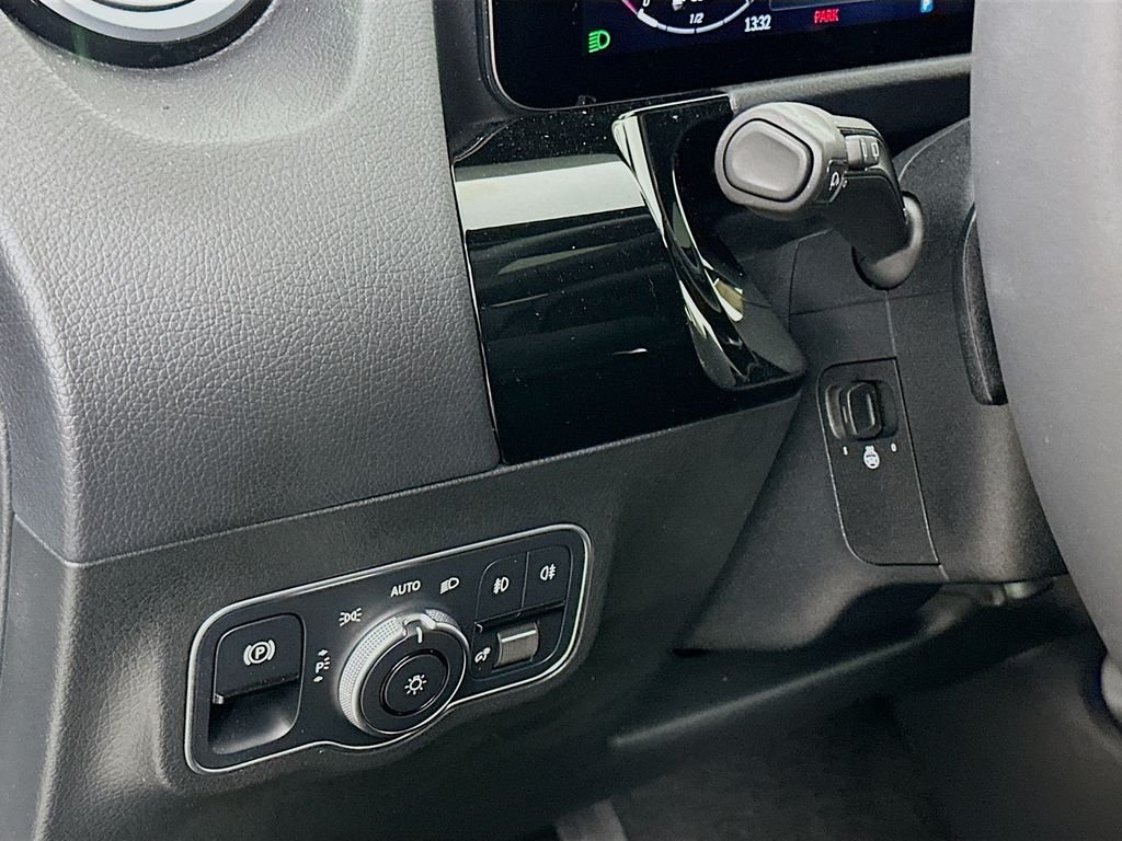 New 2026 Night Black Mercedes-Benz GLA 250 image 9