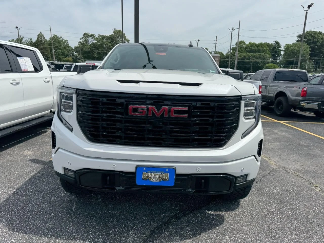 Used 2023 Summit White / White GMC 4WD Crew Cab 147" Denali image 3