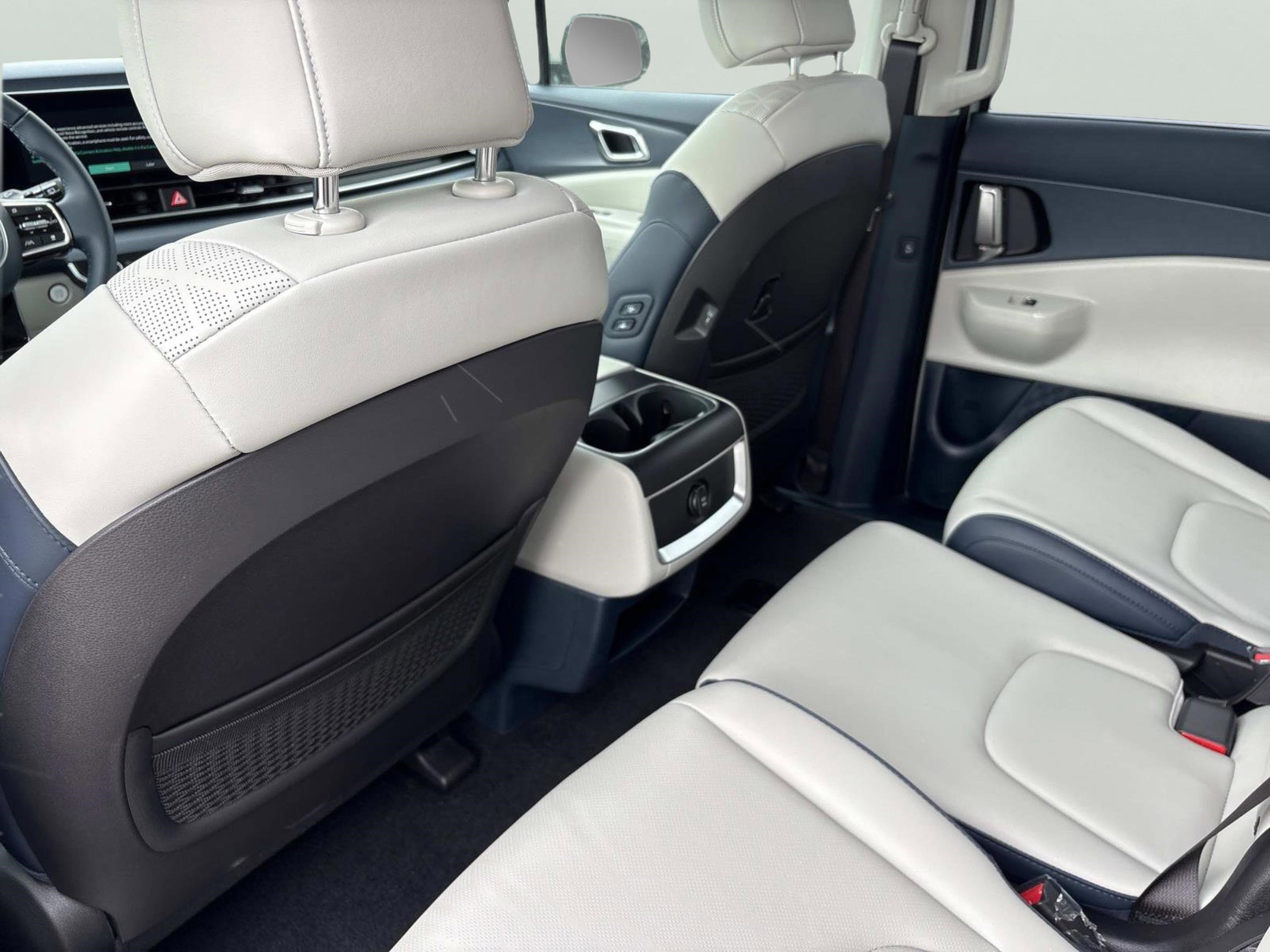 New 2026 Ivory Silver Kia EX image 14