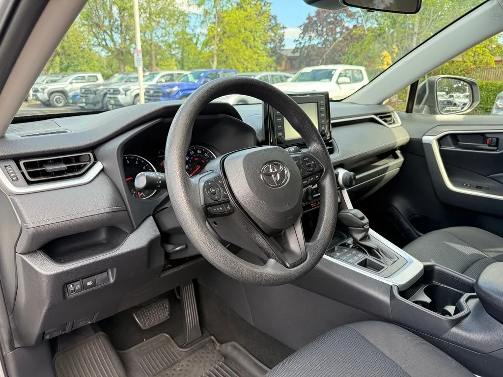Used 2019 Silver Toyota LE image 13