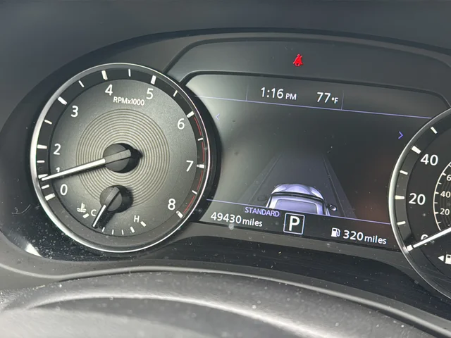 Used 2023 Gray INFINITI LUXE image 12