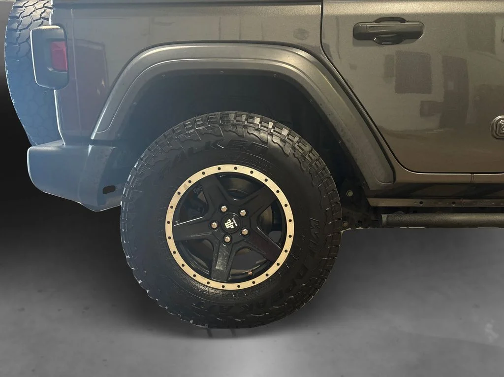 Certified Used 2019 Granite Crystal Clearcoat Metallic Jeep Unlimited Sport S image 17