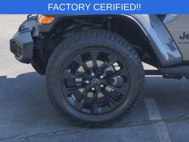 Used 2025 Gray Jeep Nighthawk image 10