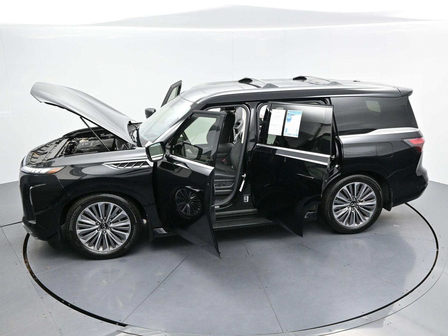 Used 2025 Black Obsidian INFINITI LUXE image 41