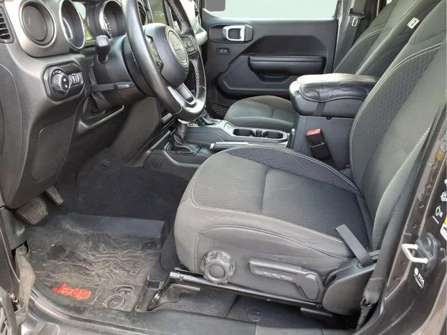 Used 2021 Gray Jeep Sport image 19