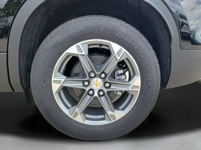 New 2026 Black Chevrolet 2LT image 32