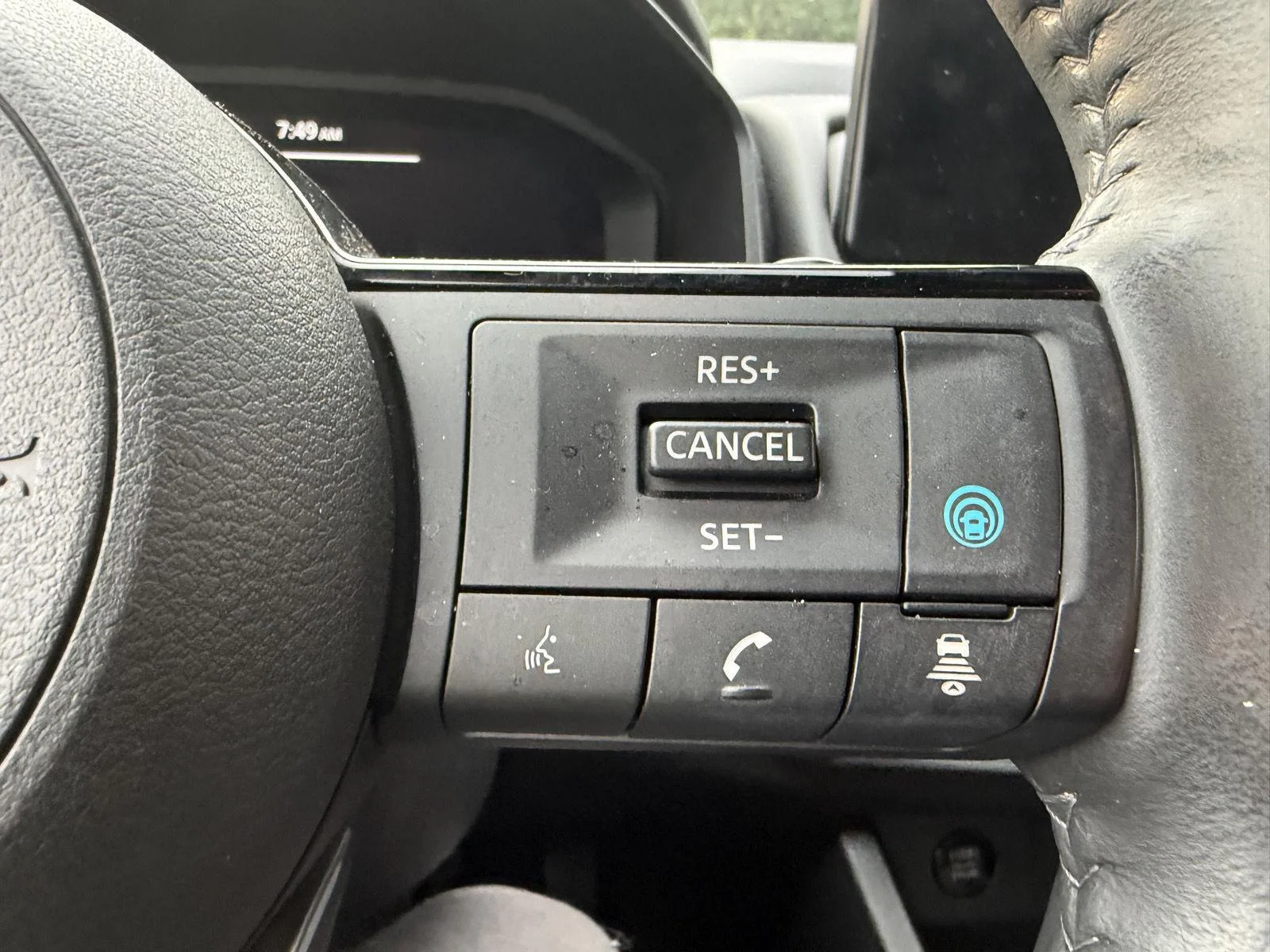 Used 2024 Super Black Nissan SL image 15