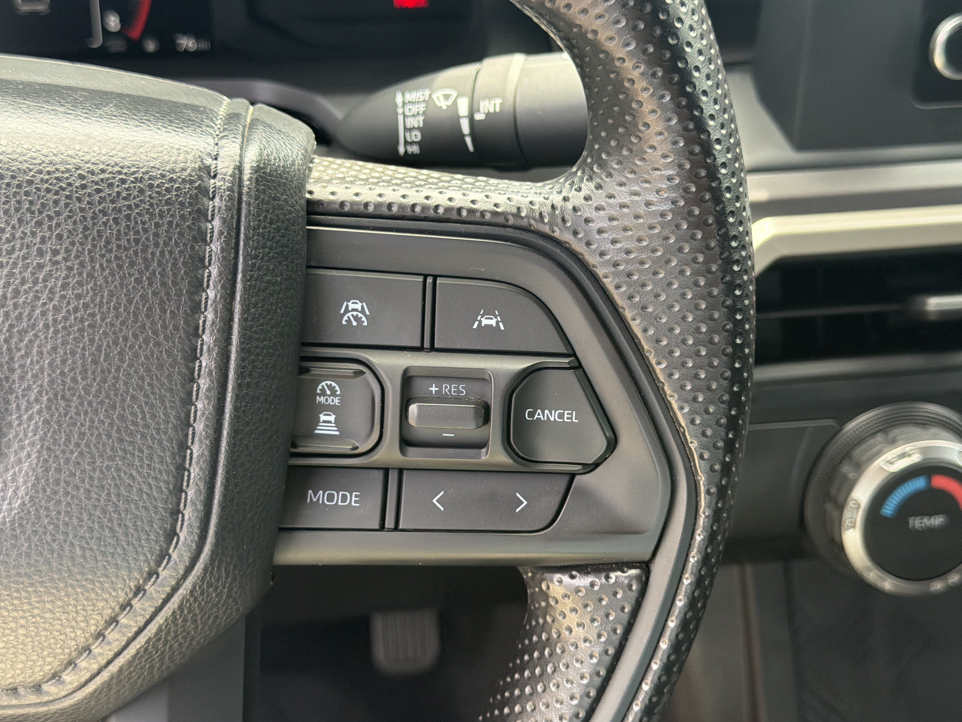 Used 2025 Underground Toyota SR5 image 26