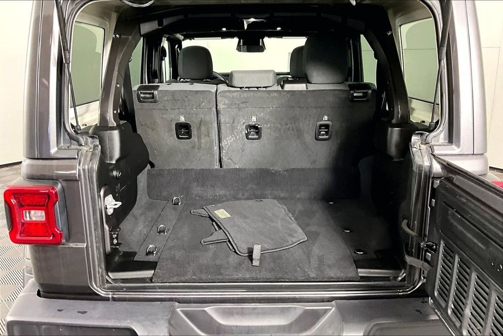 Used 2025 Black Jeep Sahara 4xe image 29