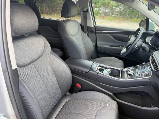 Used 2023 Silver Hyundai SEL image 13