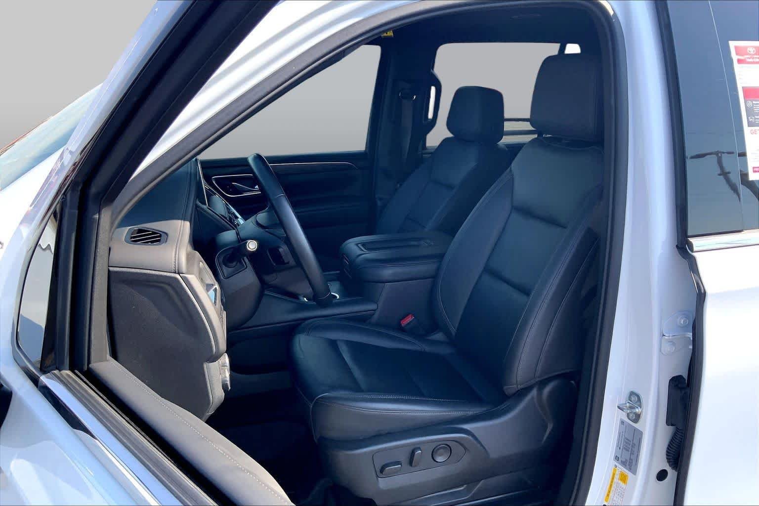 Used 2024 Summit White Chevrolet LT image 15