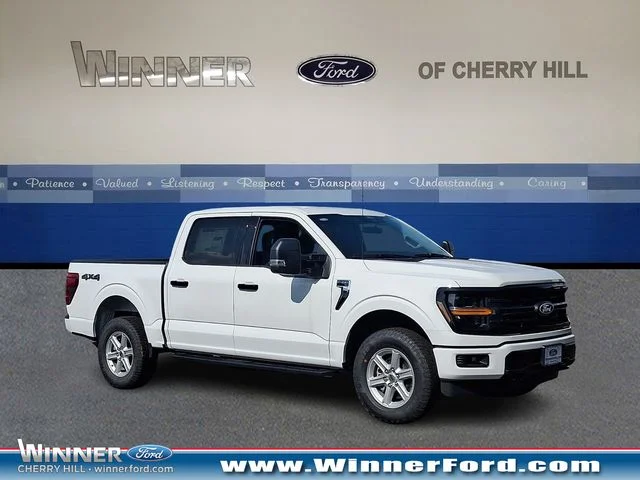 New 2026 Oxford White Ford XLT image 1