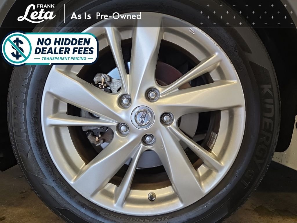 Used 2013 Pearl White Metallic Nissan  image 15