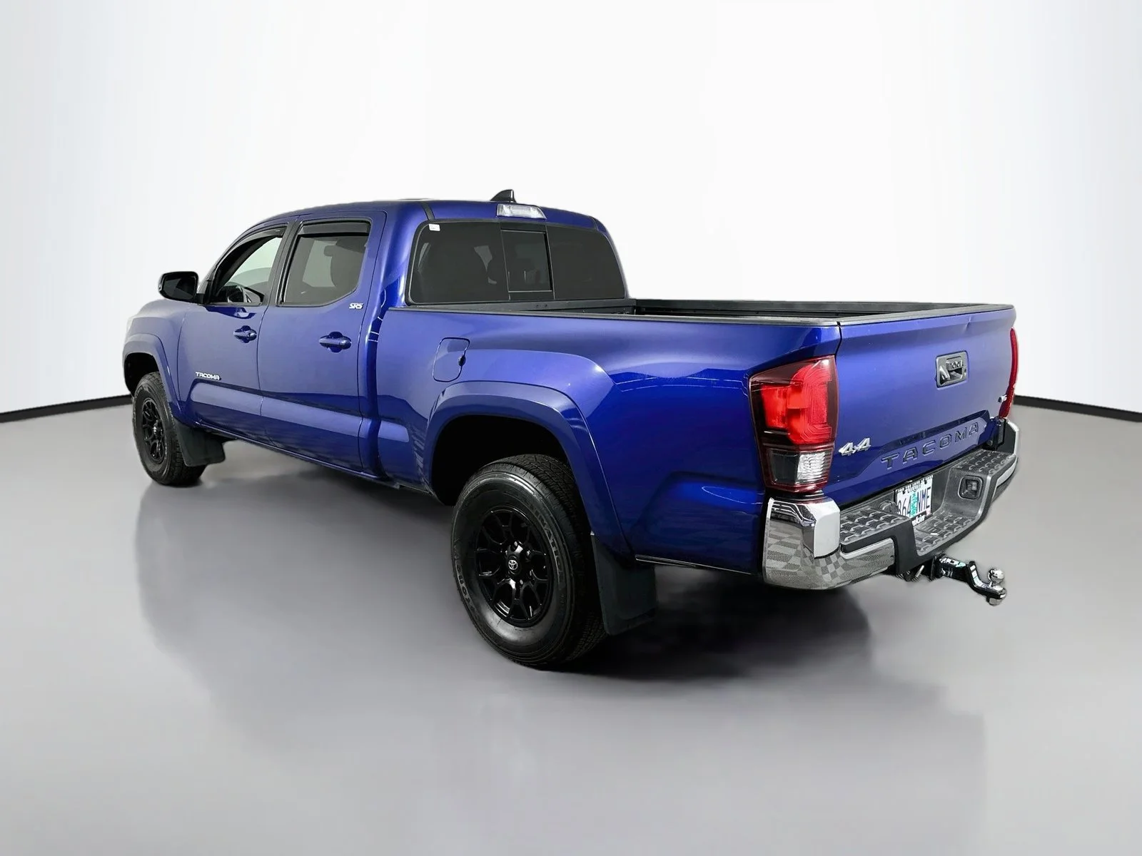 Certified Used 2022 Blue Toyota SR5 image 5