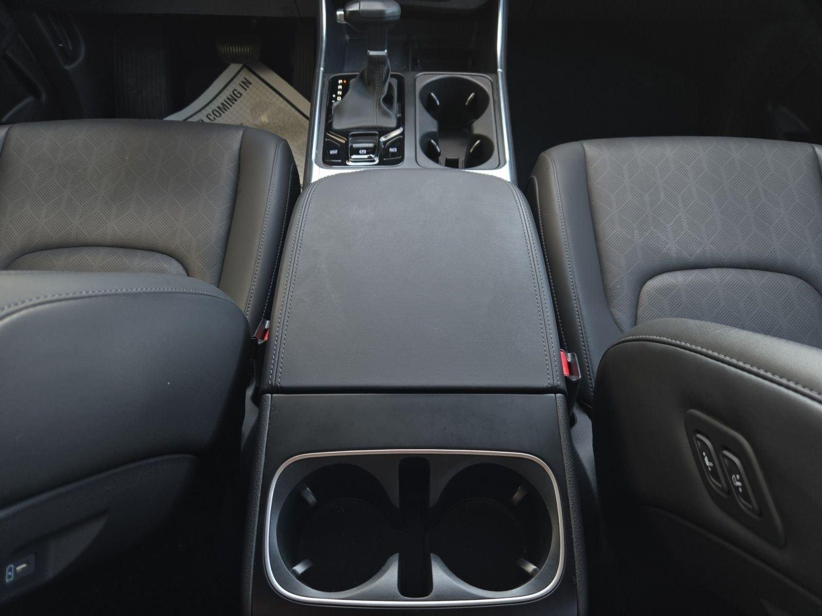 Used 2025 Ceramic Silver Kia SX image 14