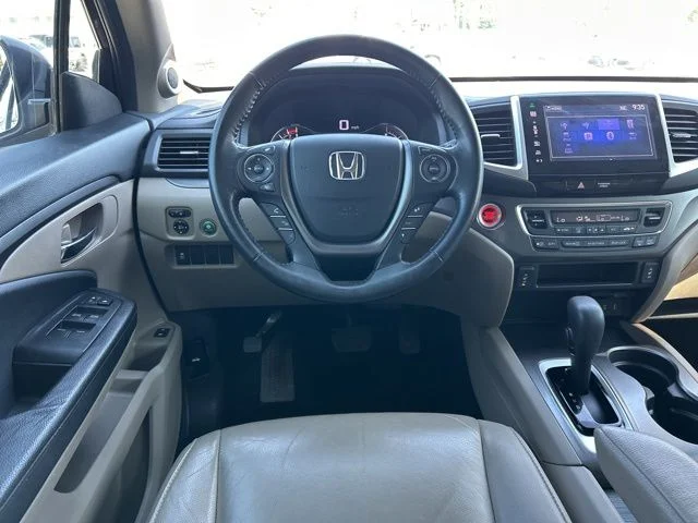 Used 2016  Honda EX-L image 13