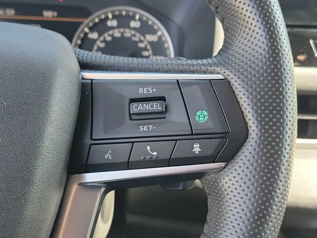 2025 Mitsubishi Outlander SE - Photo 25