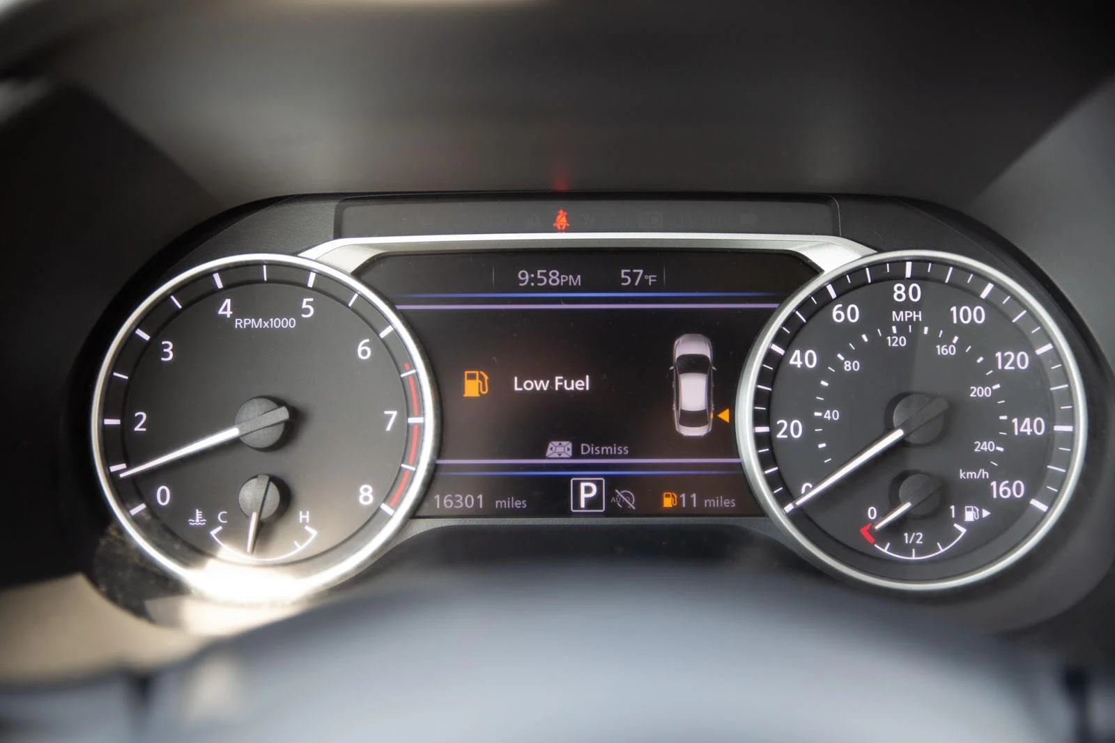 2025 Nissan Sentra SV - Photo 11