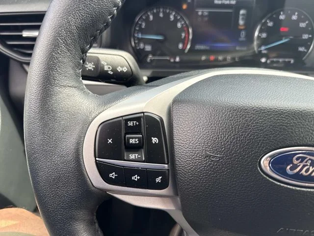 Used 2022 White Ford XLT image 36