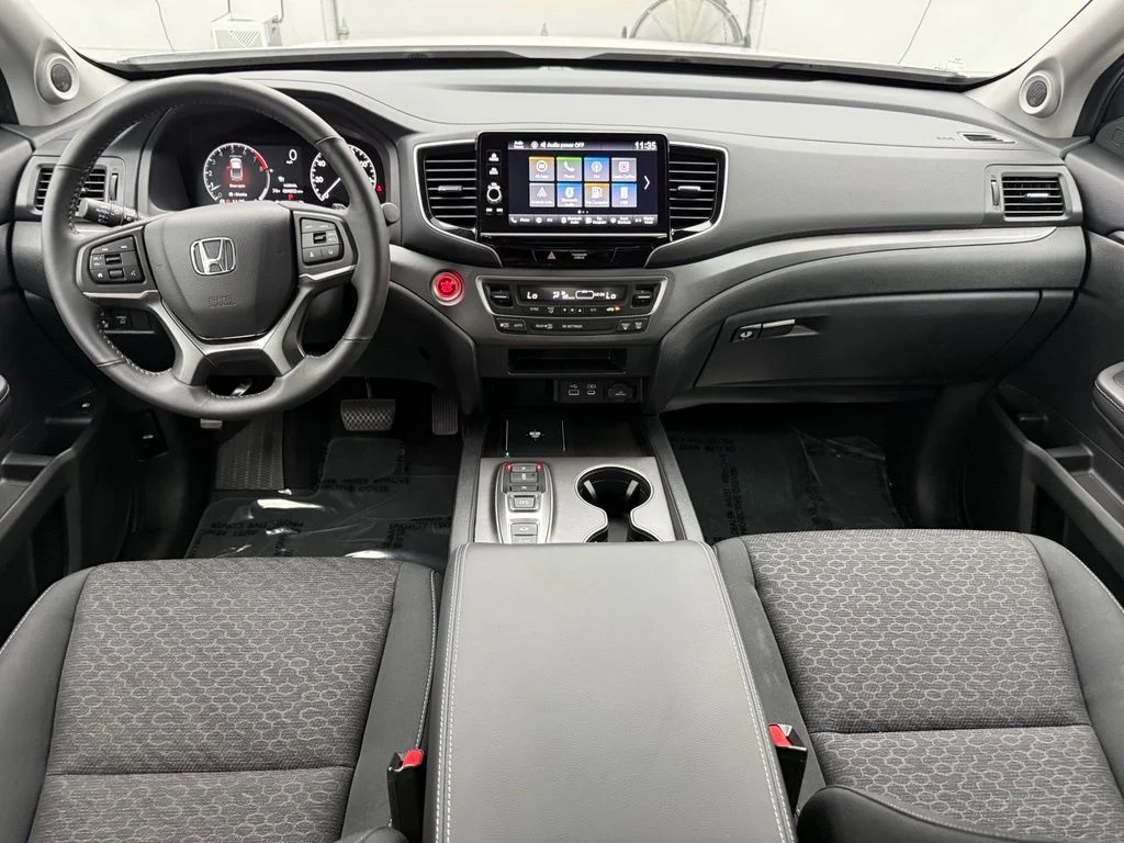 Used 2025 White Honda Sport image 4