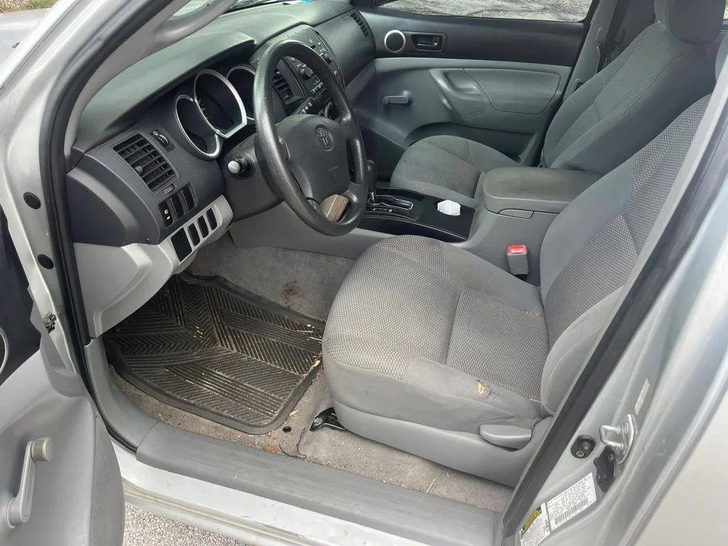 Used 2007 Silver Streak Mica Toyota Base image 1
