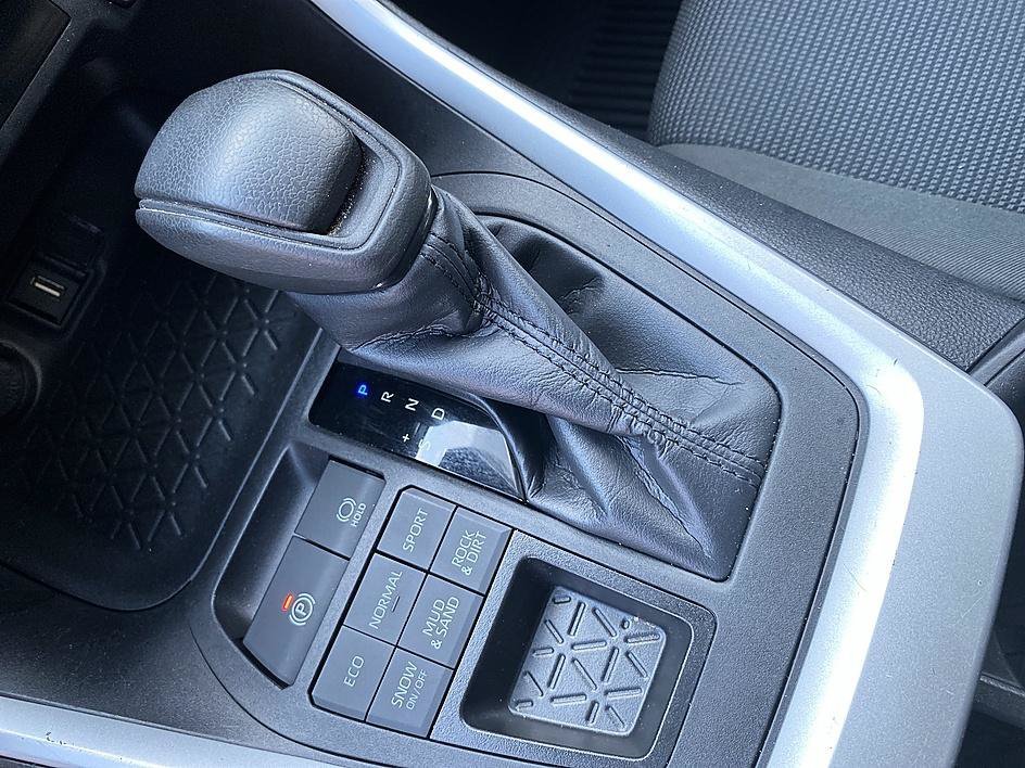 Used 2022 Silver Sky Metallic Toyota LE image 19