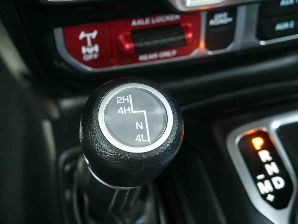 Certified Used 2026 White/off-white Jeep Mojave image 28