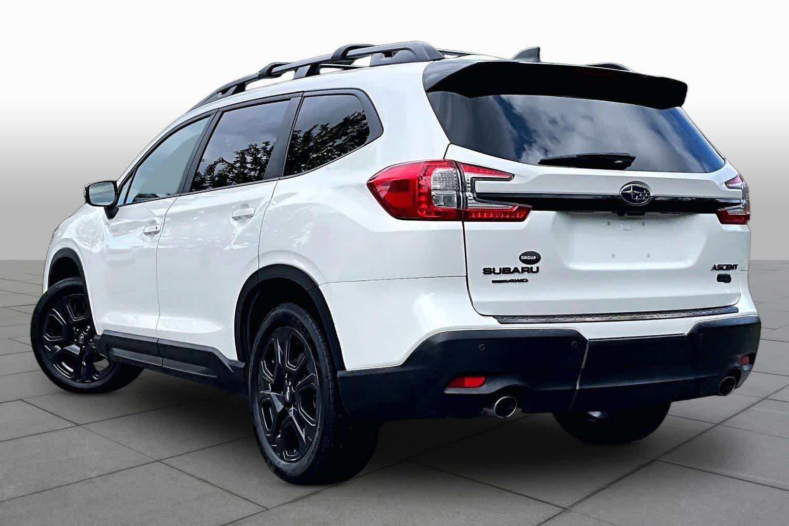 Used 2023 Crystal White Pearl Subaru Onyx Edition image 12