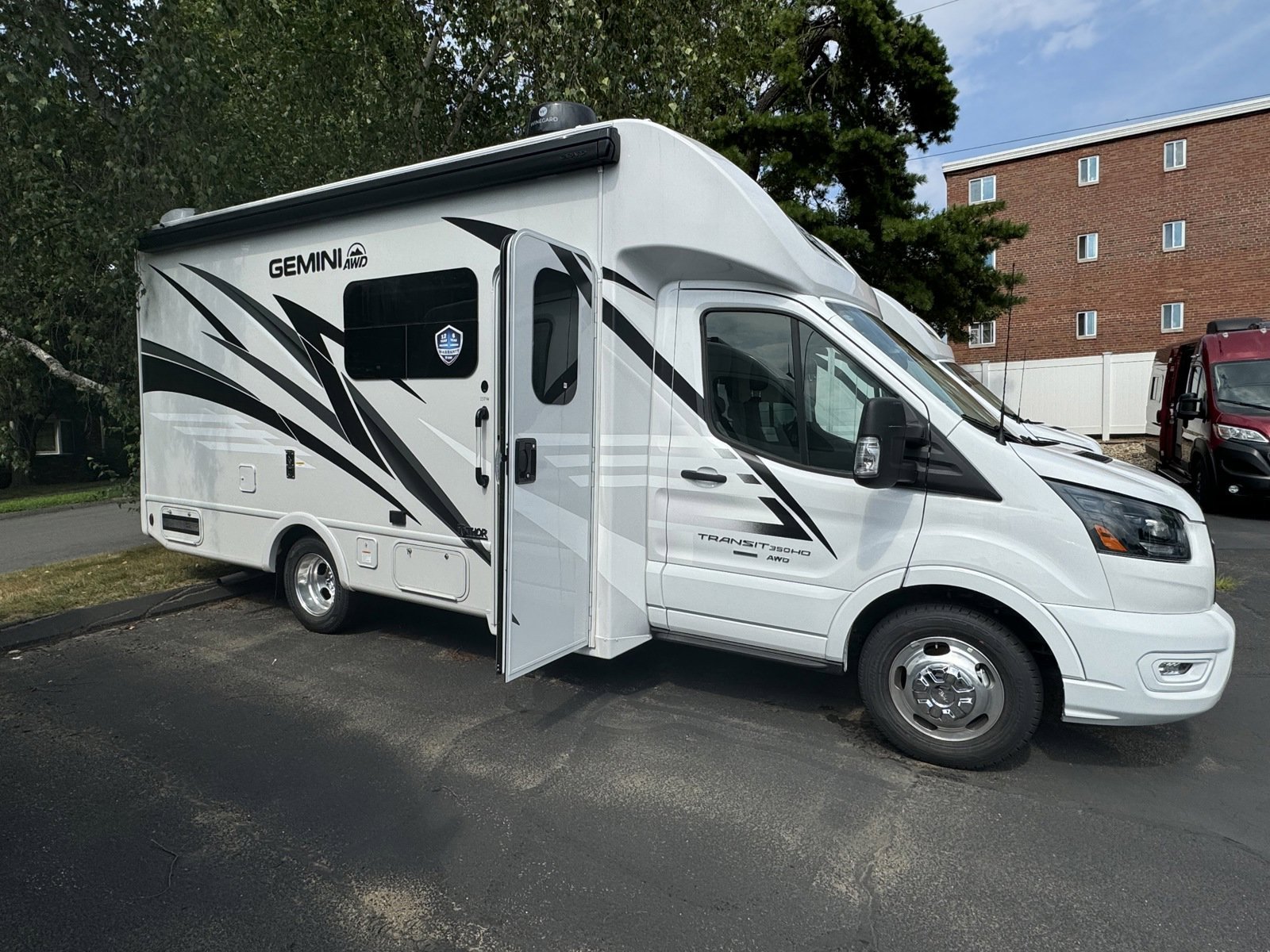 New 2025 Tan Thor Motor Coach 23TW image 3