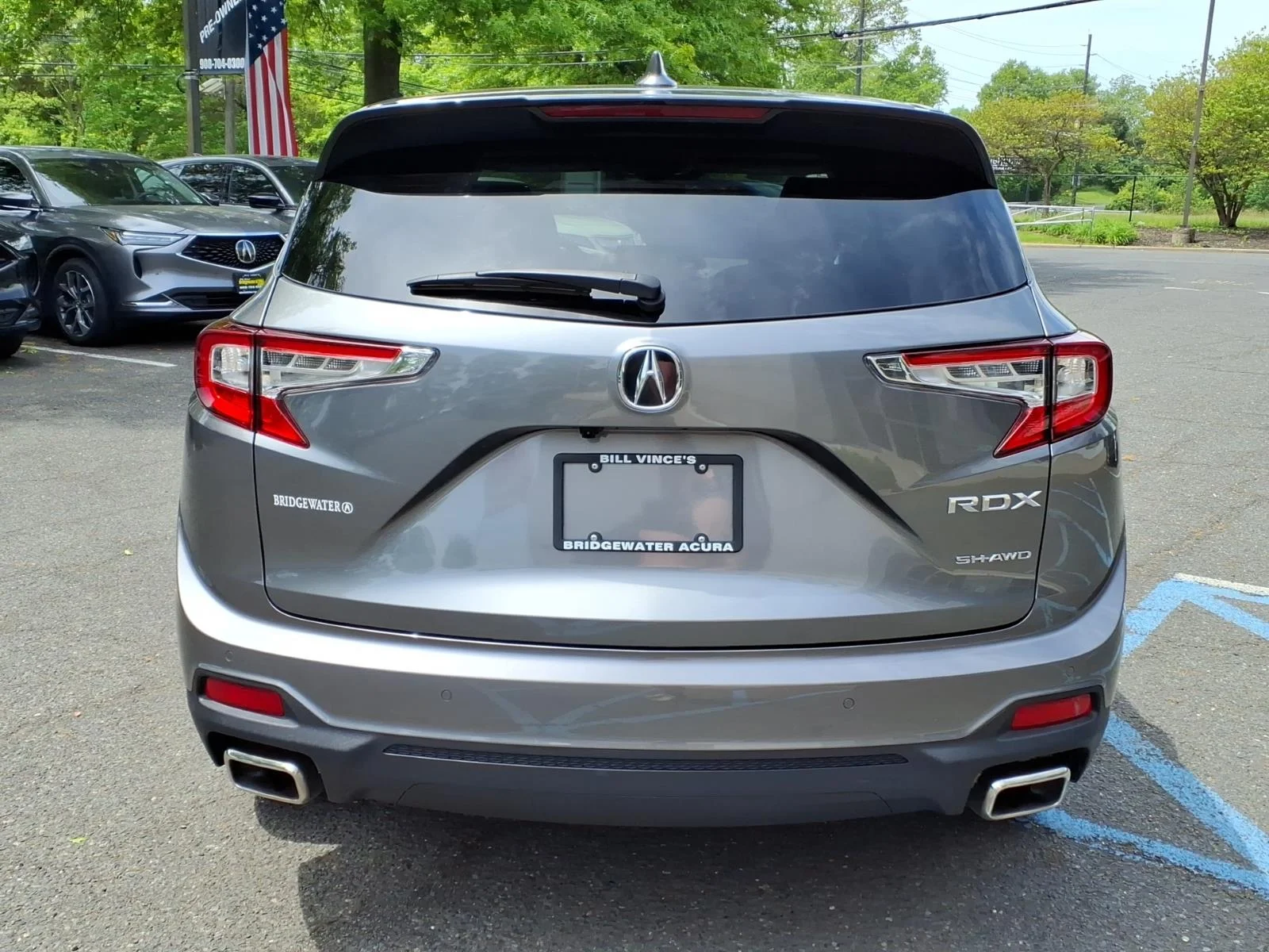 Used 2024 Liquid Carbon Metallic Acura SH-AWD TECH image 5