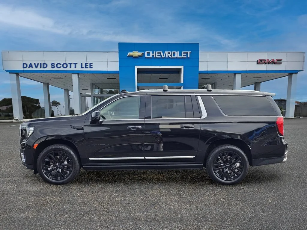 Used 2023 Onyx Black GMC Denali image 15