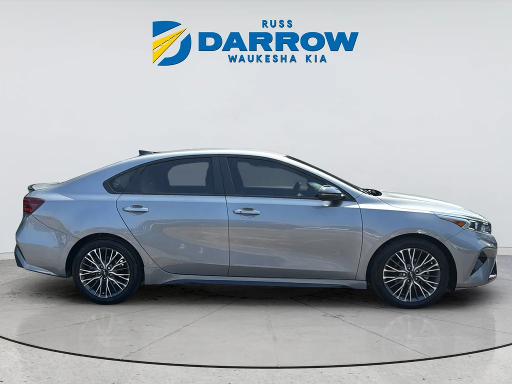 Used 2023 Gray Kia GT-Line image 6