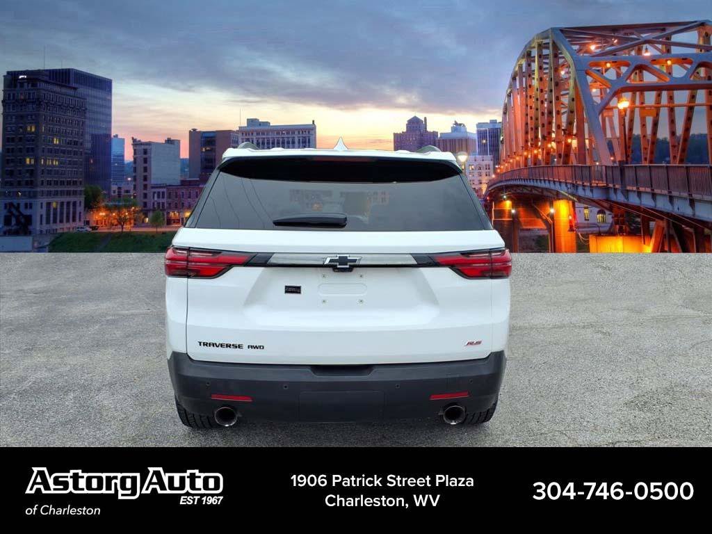 Used 2023 Summit White Chevrolet RS image 4