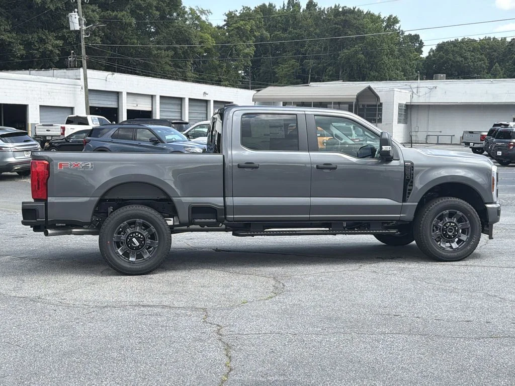 New 2026 Gray Ford XL image 8