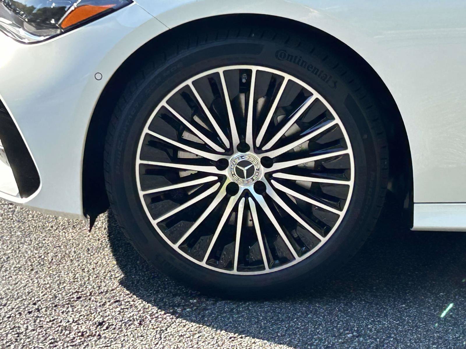New 2027 Polar White Mercedes-Benz CLE 300 4MATIC® Coupe image 14