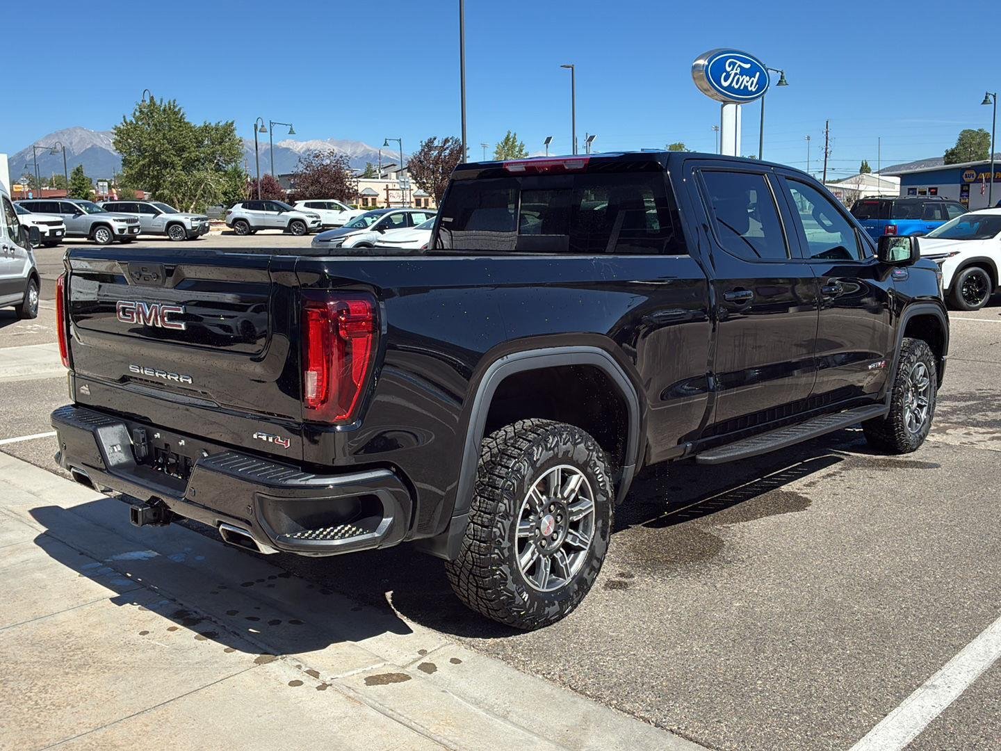 Used 2024 Onyx Black GMC AT4 image 3