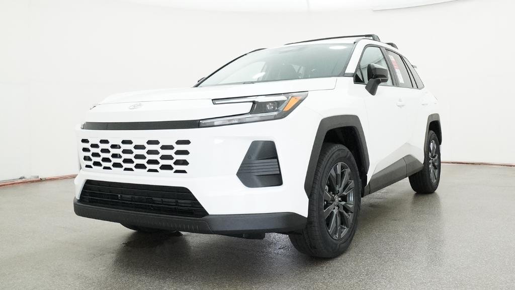 New 2026 Ice Cap Toyota XLE Premium image 8